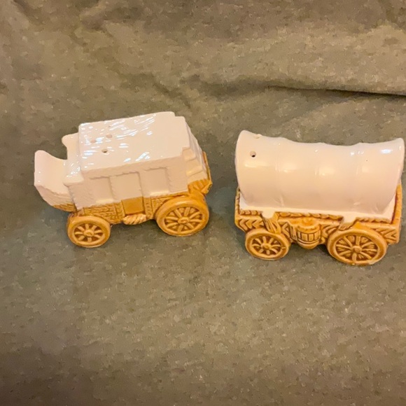 Vintage Ceramic Salt & Pepper Shakers — Mid Century - Picture 4 of 8